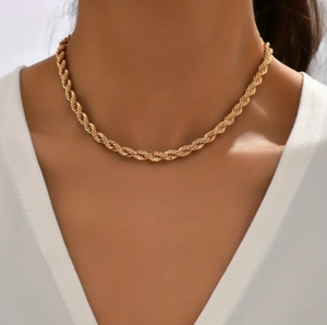 Tania Gold Necklace
