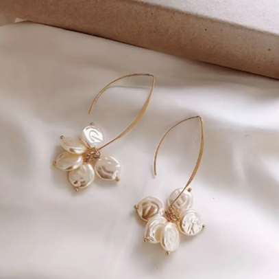 Perla Dangle Earrings