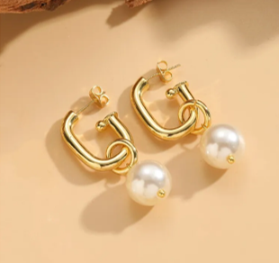 Erica Pearl Drop Earrings