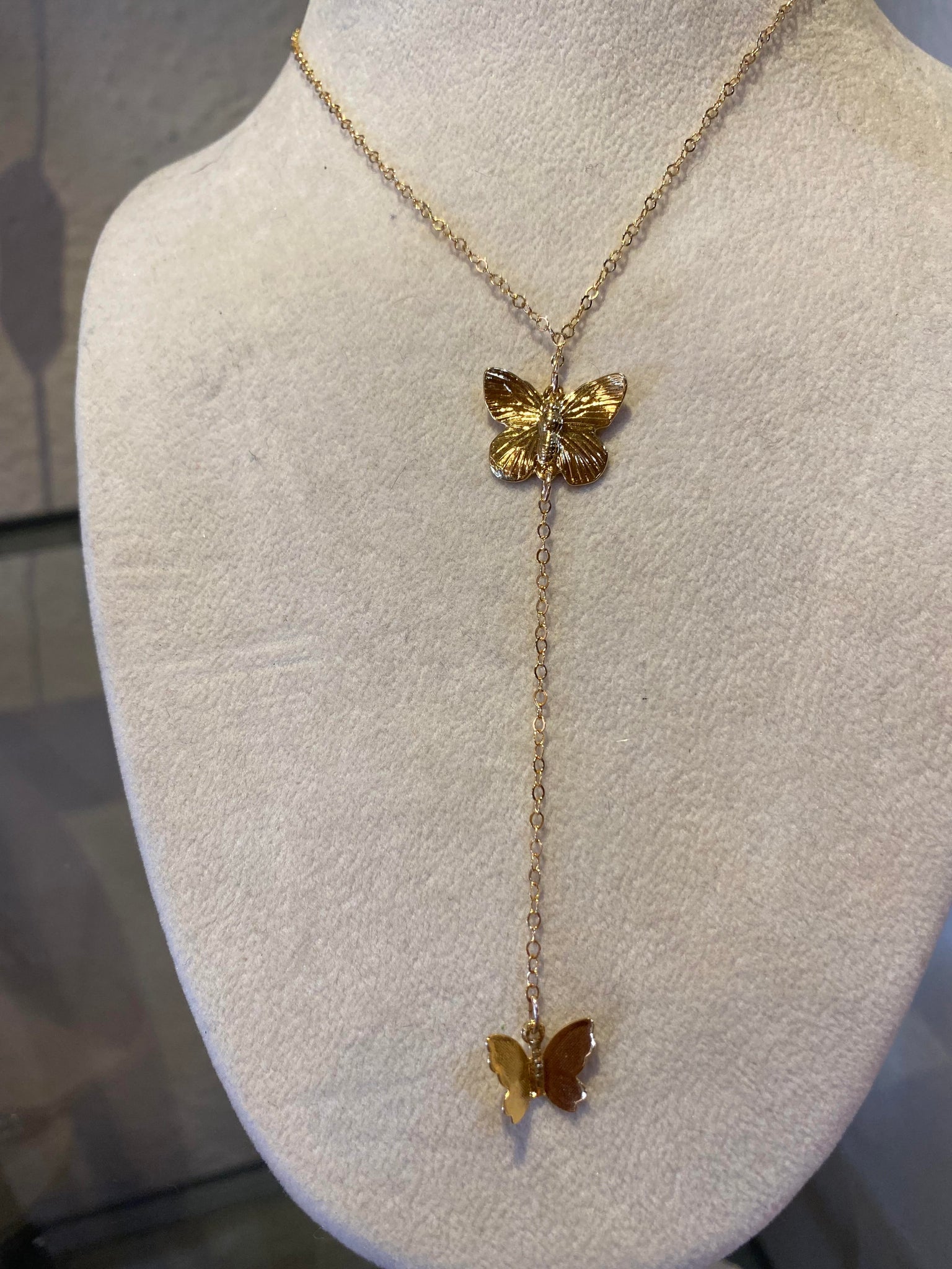 Butterfly Lariat